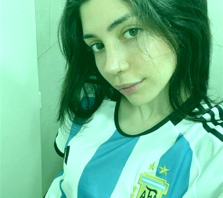María El Provencio escort