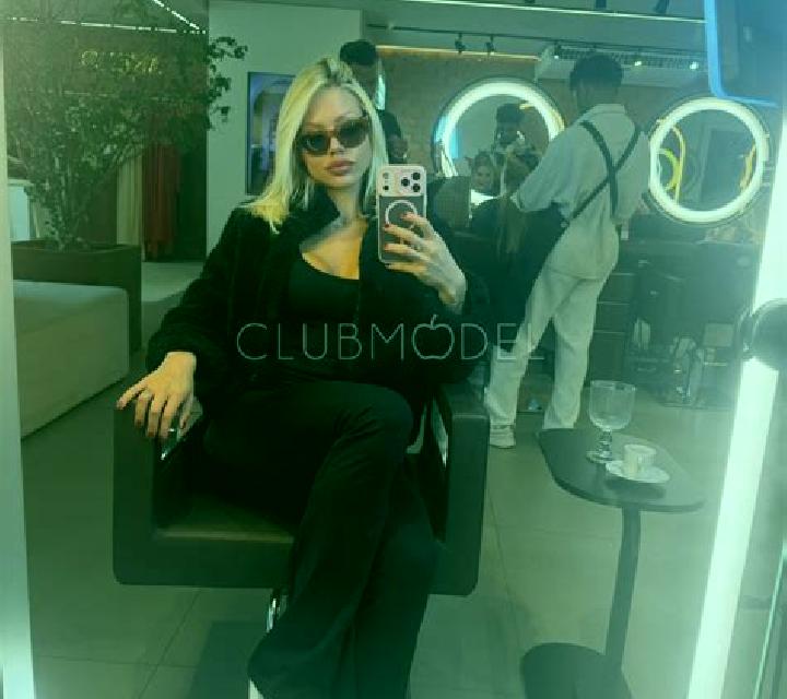 María Pinos Puente escort
