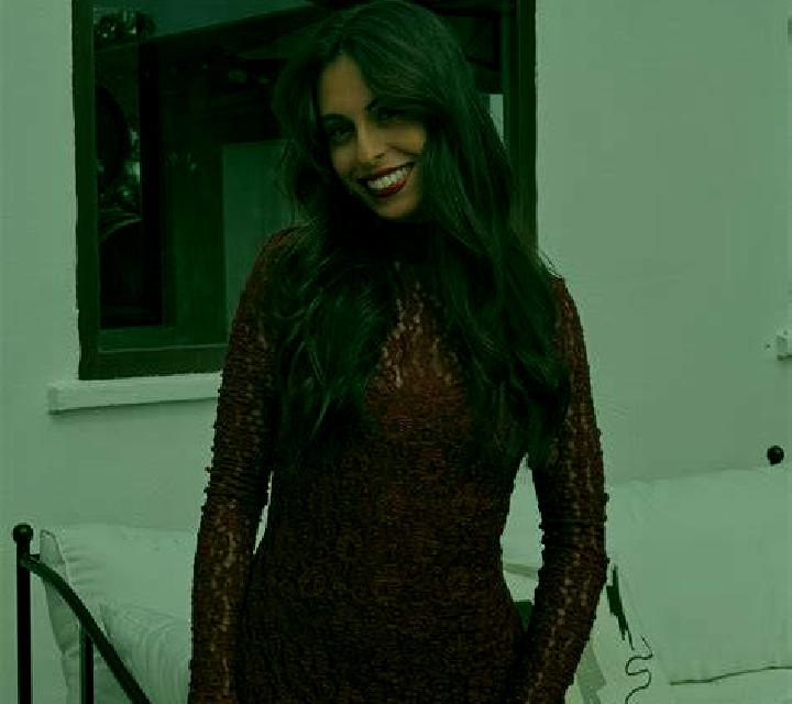 María Villares de la Reina escort