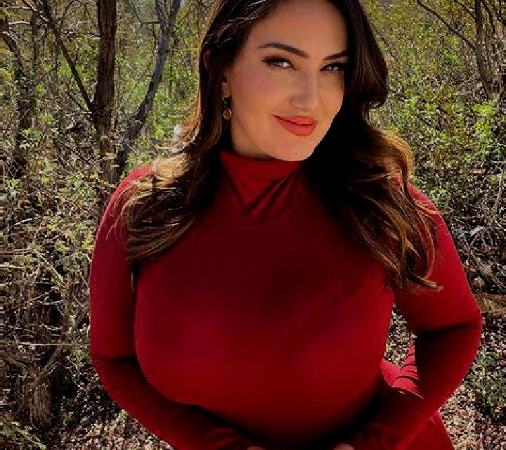 Mariana Galende escort