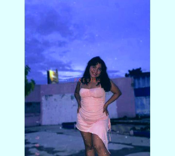 Mariana Tobar escort