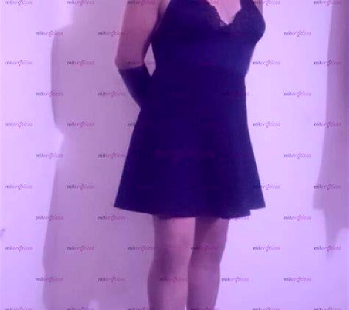 Marta 3 Angues escort
