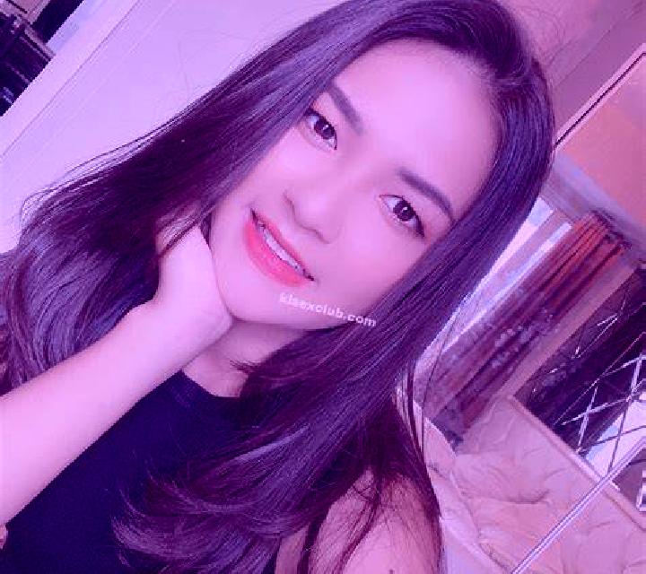 Martina Cozuelos de Fuentiduena escort