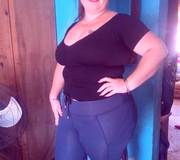 Martina Cremenes escort