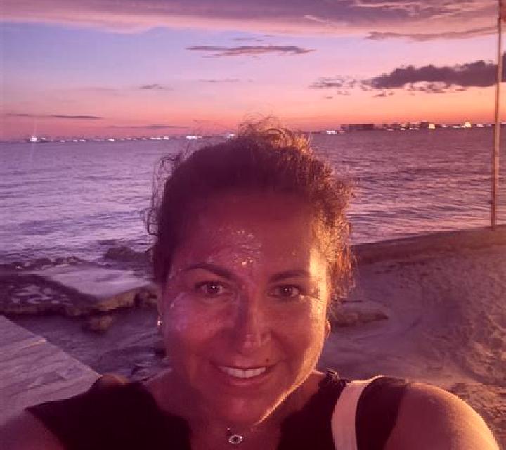 Nadia Biota escort