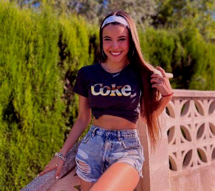 Nadia Villafranca de Cordoba escort