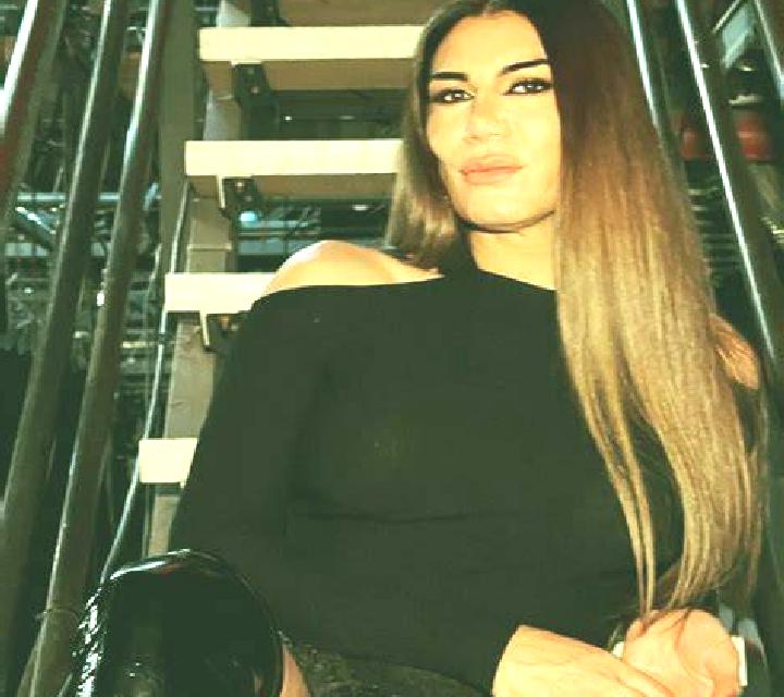 Noa Bezares escort