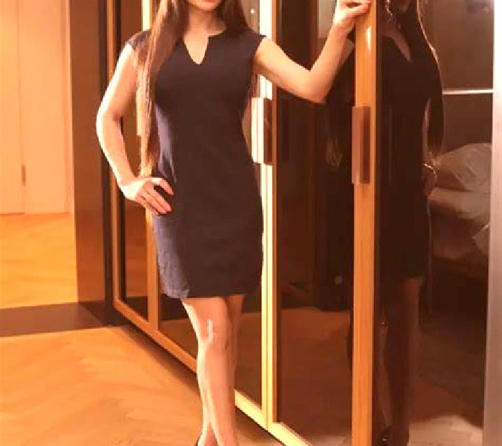 Noa Castello d Empuries escort