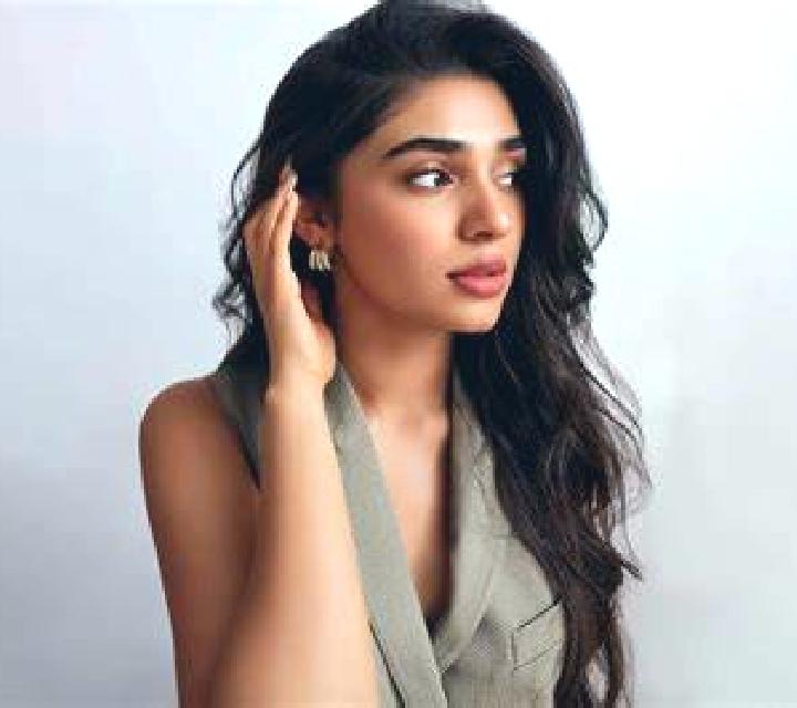 Nora 3 Muro escort