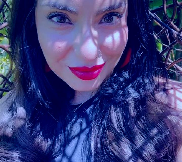 Nora Abrantes escort