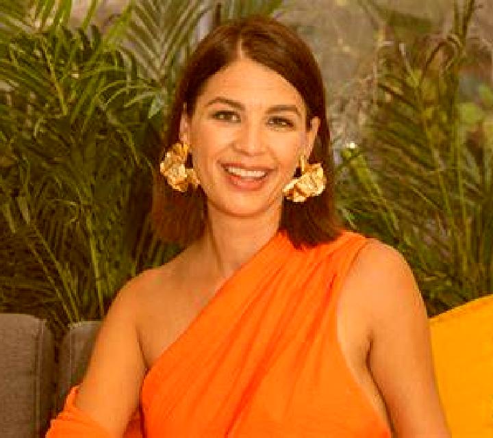 Nora Biescas escort