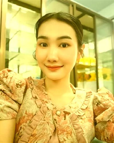 Nora Valderrebollo escort
