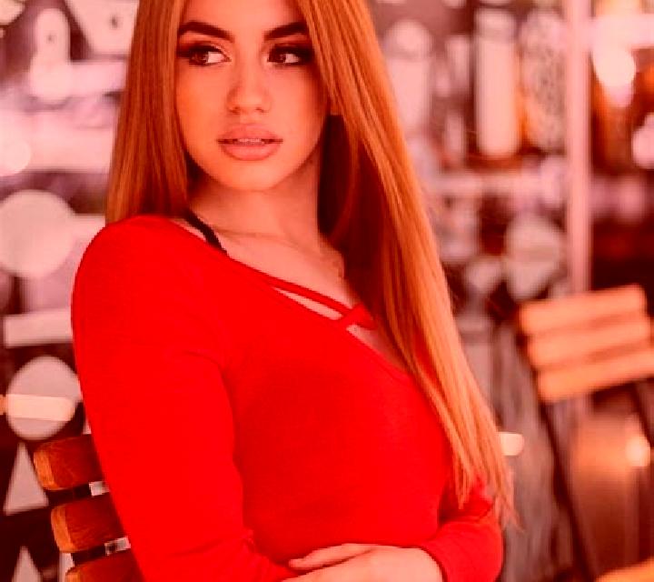 Olivia 3 Casas de los Pinos escort