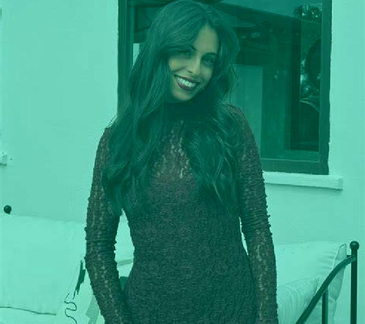 Paula 2 Zas escort