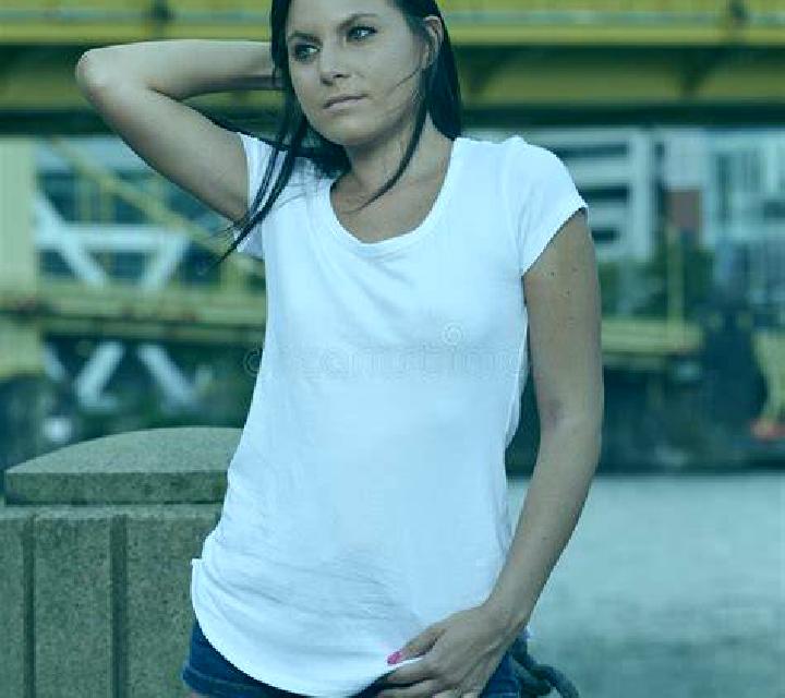 Paula Cantabrana escort