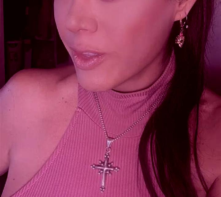 Paula Sauzal escort