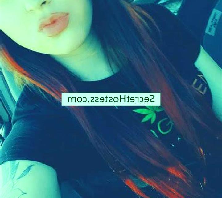 Regina Cerda escort