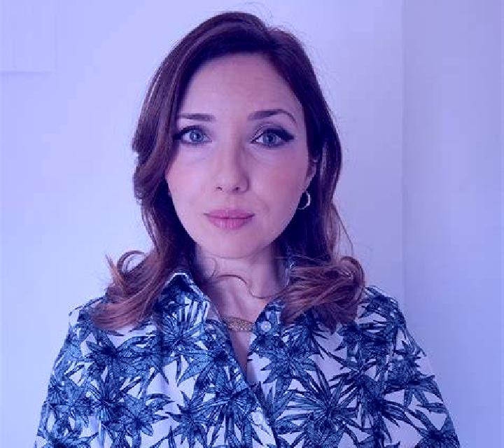 Renata 2 Anora escort
