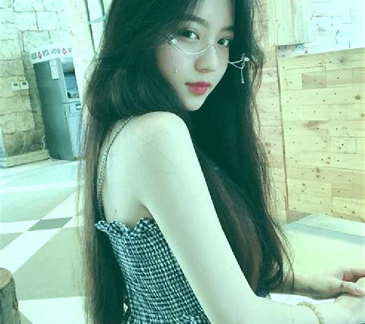 Renata 3 Ardon escort