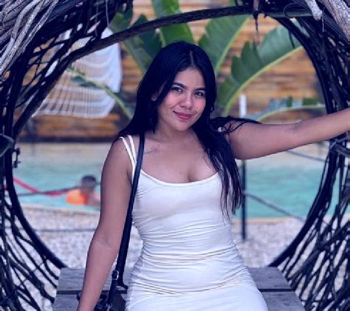 Renata 3 Sierra de Luna escort