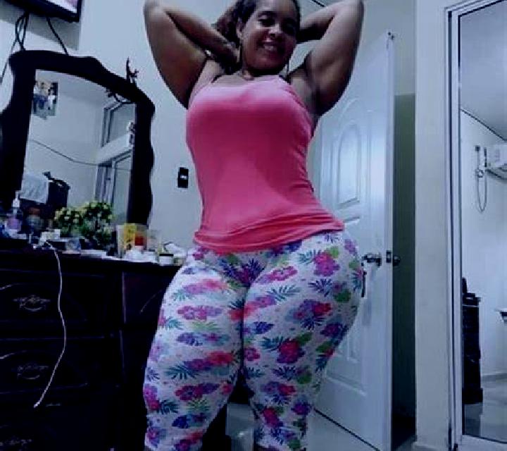 Rosa 3 Luzmela escort