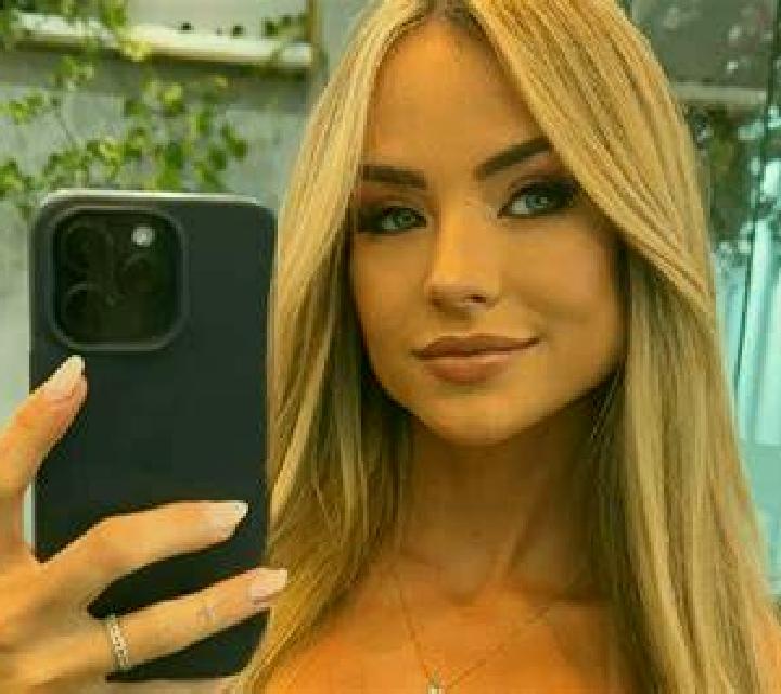 Rosa Barrado escort