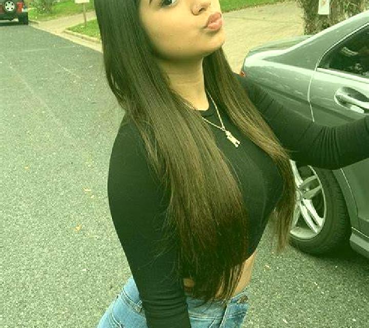 Salma 3 Duesaiguees escort