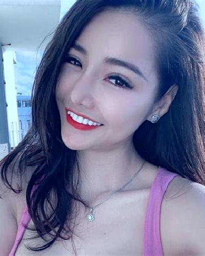 Salma A Rua escort