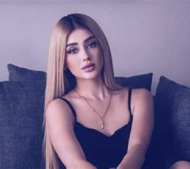 Selene 2 La Llacuna escort