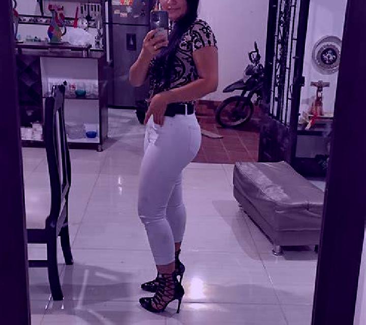 Valentina Pitarque escort