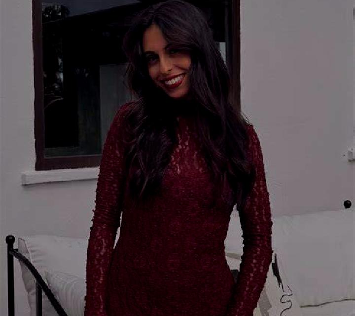 Valeria Riba de Saelices escort